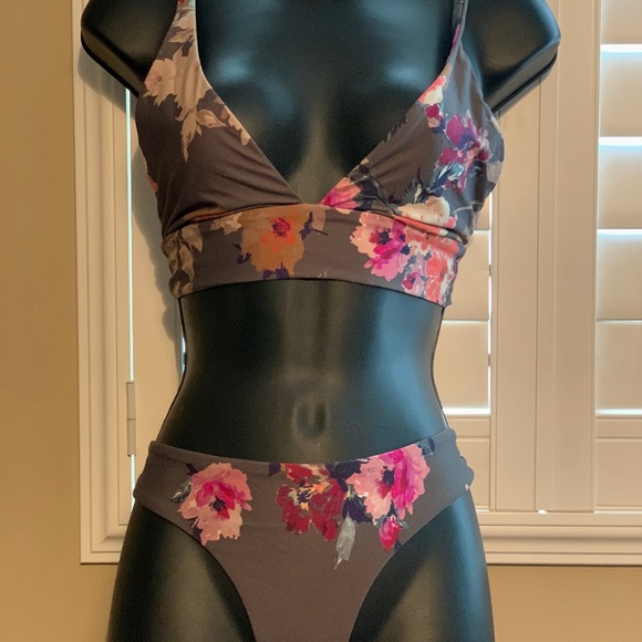 Meet your Posher, Sam - Picture 3 of 4